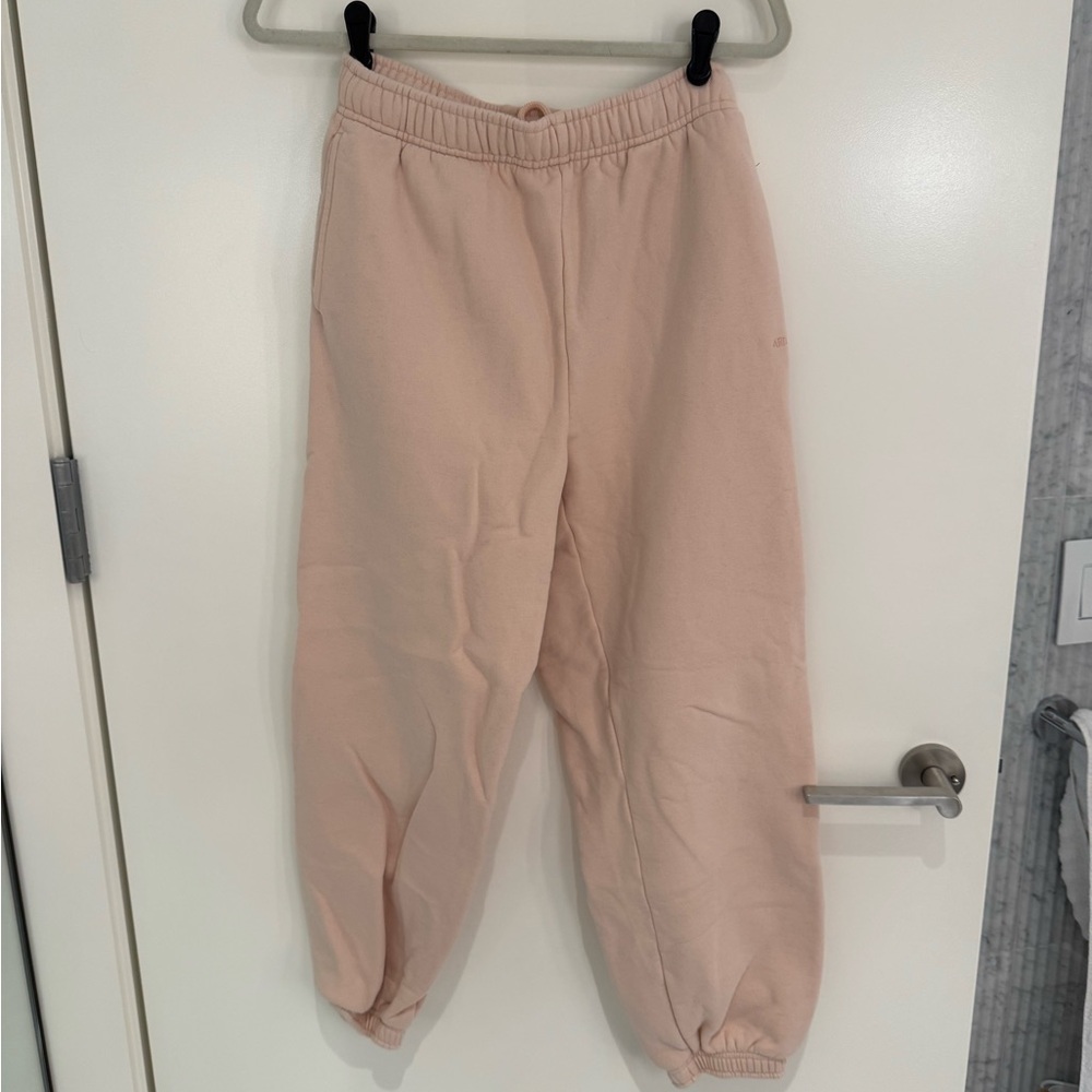 Aritzia Pink Elastic Waist Sweatpants